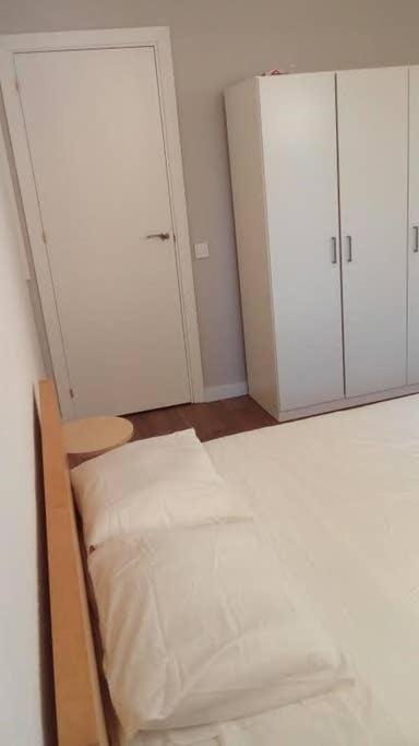 ברצלונה Sagarda Familia Private Sunny Room מראה חיצוני תמונה